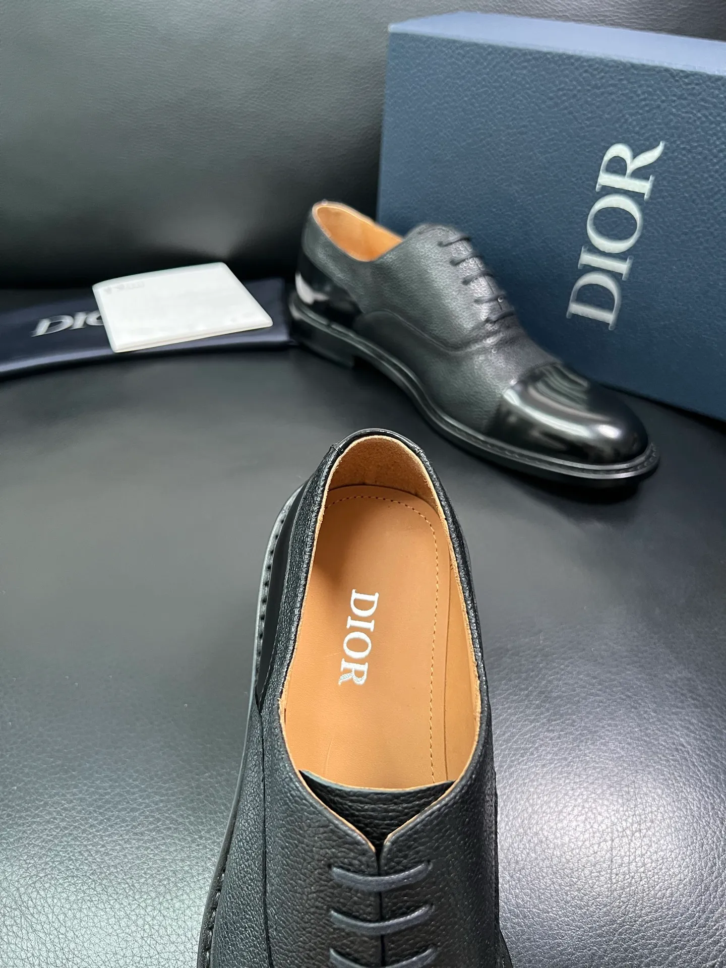 Men's shoes 💰940 Dior top purchasing agent, synchronized with Dior counters, original factory configuration, imported Italian cowhide, fully imported water-dyed cowhide lining, sole: original factory special supply, original sole super comfortable, original factory follow-up order 🔍🔍High quality, welcome to compare, code number 39-44 (can be ordered 38 45 46) 85868